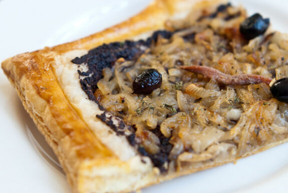 Ah, la pissaladière!