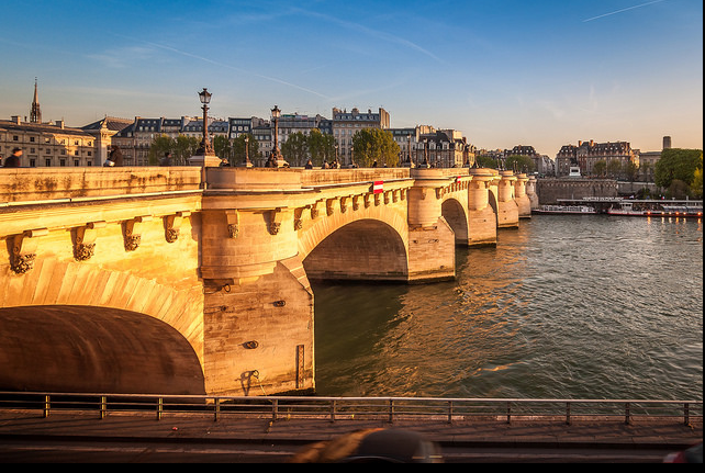 Paris - Neues Jahr ohne Auto - Pont Neuf Seine