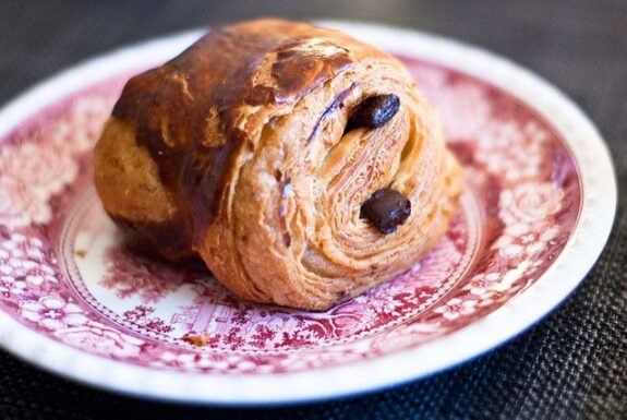 pain-au-chocolat-cc-Stijn-Nieuwendijk-Wat-aten-zij