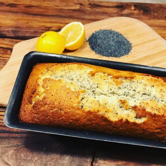Zitrone und Mohnkuchen