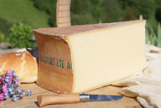 Beaufort d'éte französisch-Käse Alpes