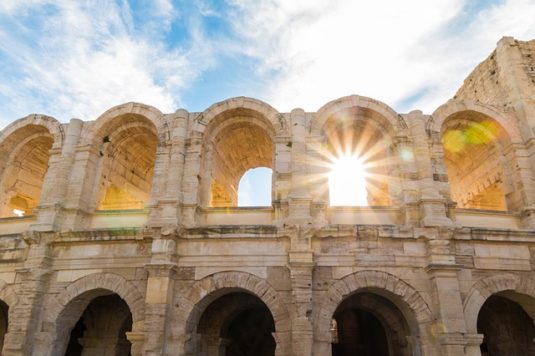 Die römischen und romanischen Monumente in Arles