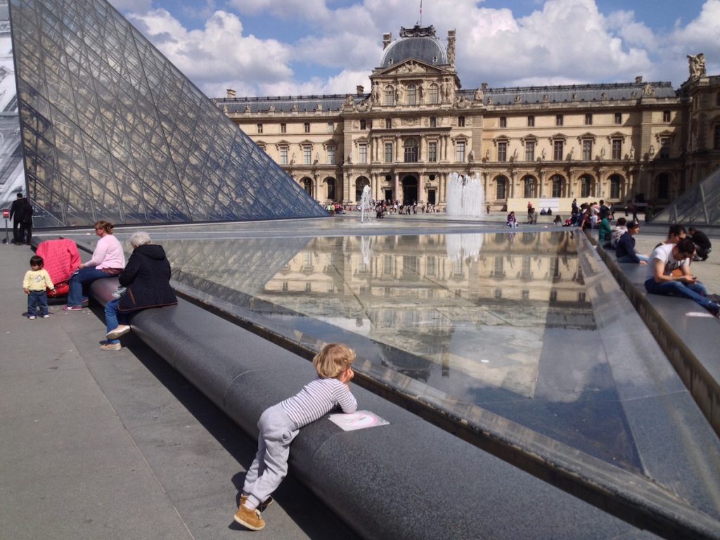 Louvre Paris mit Kindern